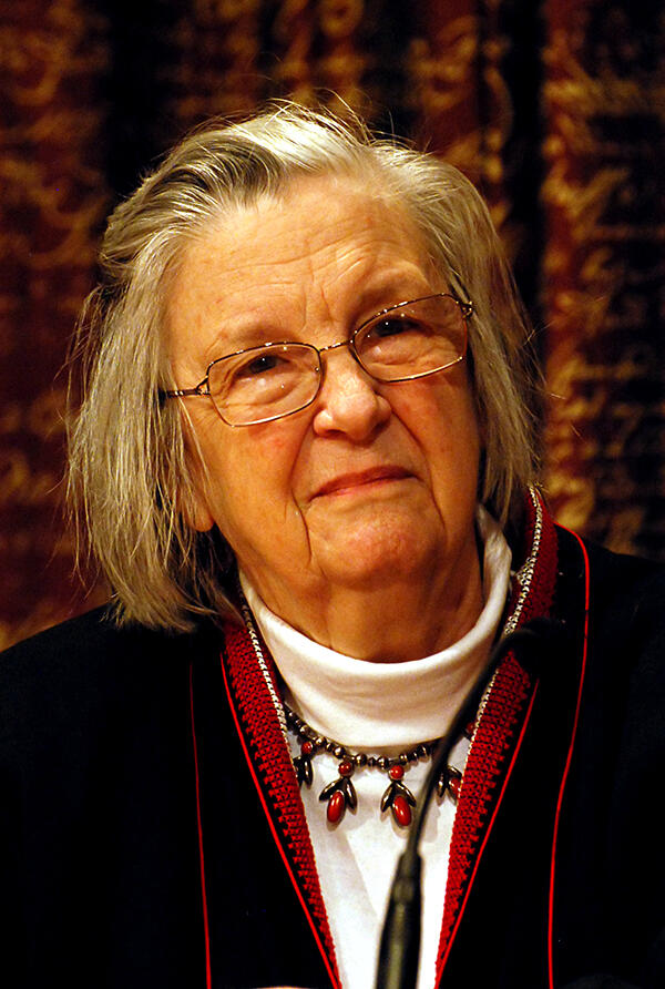 Elinor Ostrom Elinor Ostrom