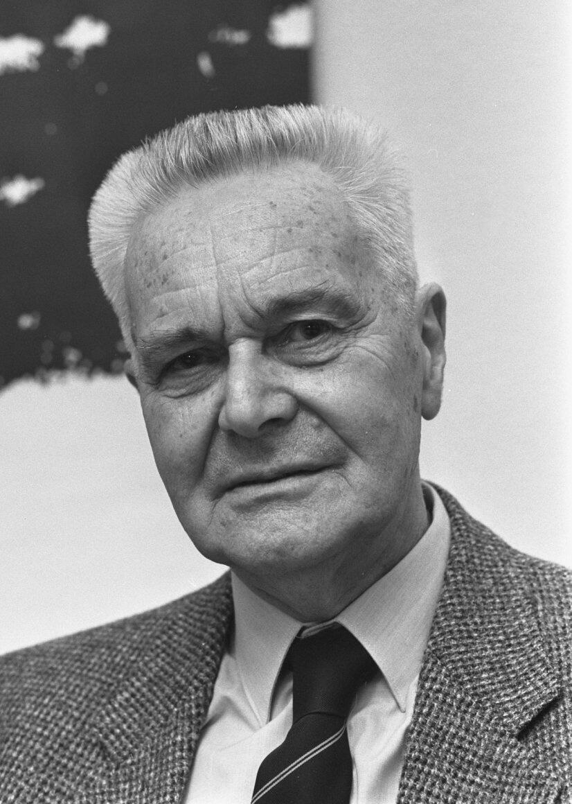 Jan Tinbergen Jan Tinbergen