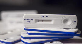 公私伙伴关系对加快COVID-19检测试剂盒生产至关重要
